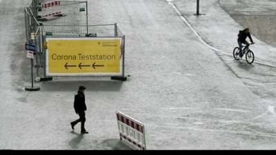 Merkel lehnt strengere Corona-Kontrollen bei Einreisenden derzeit ab