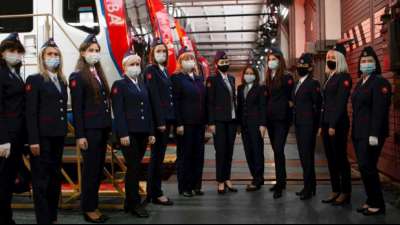 Moskauer U-Bahnen werden nun erstmals von Frauen gesteuert