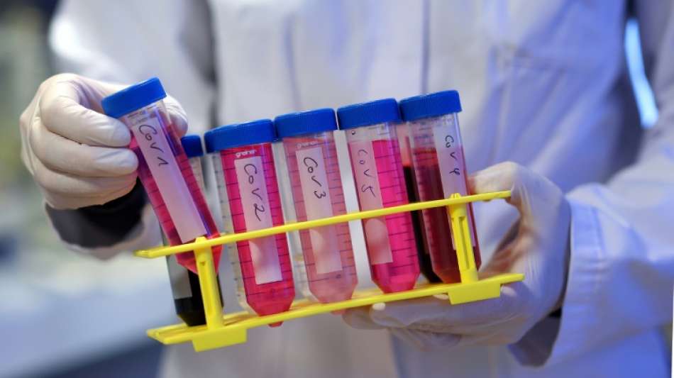 Zahl registrierter Omikron-F&auml;lle steigt in Deutschland rasch an