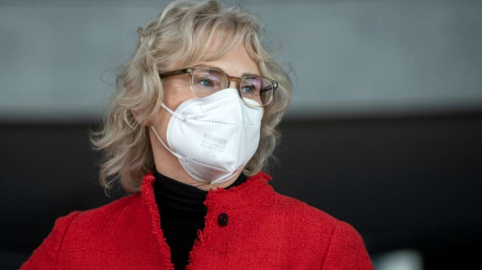 Bundeskabinett beschlie&szlig;t Erleichterungen f&uuml;r Corona-Geimpfte 