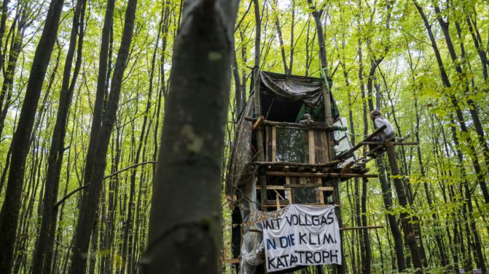 Polizei rettet zwei unterk&uuml;hlte Autobahngegner aus Maulbacher Forst in Hessen