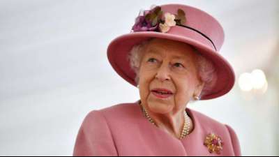 Queen absolviert ersten öffentlichen Auftritt seit Monaten