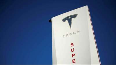 Tesla nach Zwischenfall auf Automesse Shanghai im Visier der chinesischen Behörden