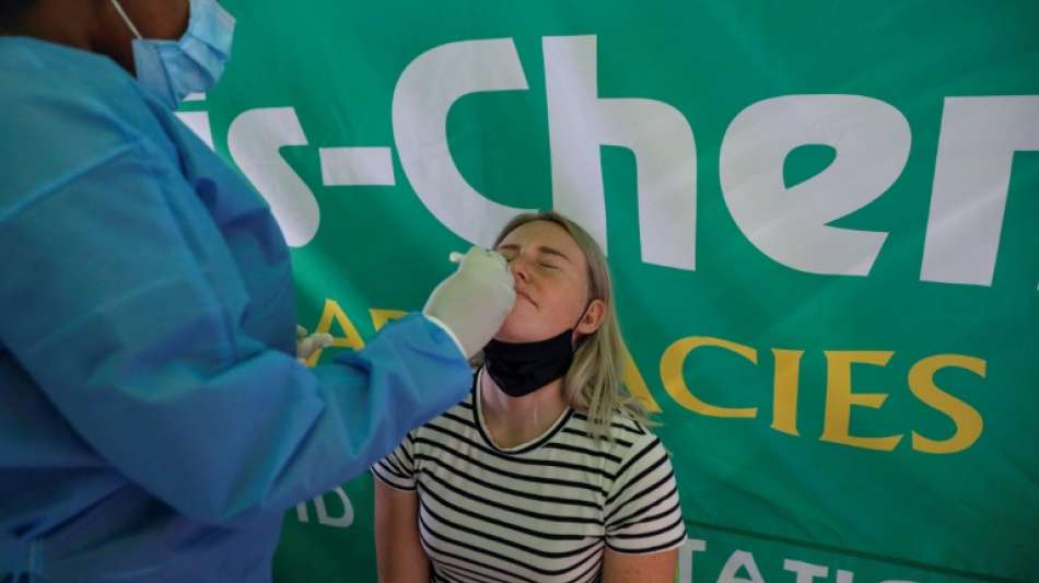 Risiko erneuter Ansteckung bei Omikron-Variante laut vorl&auml;ufiger Studie erh&ouml;ht
