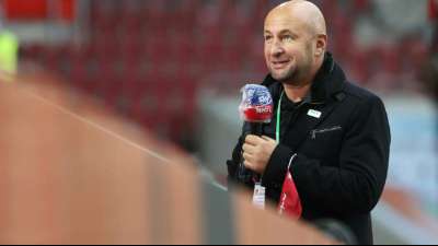 FCA-Chef Hofmann kritisiert den Profifußball: "Keine Solidarität"