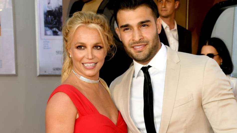 Britney Spears will f&uuml;r Ehevertrag Aussetzung der Vormundschaft