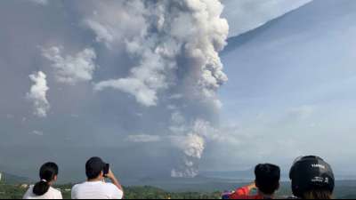 Evakuierungungen wegen Vulkanaktivität nahe Manila