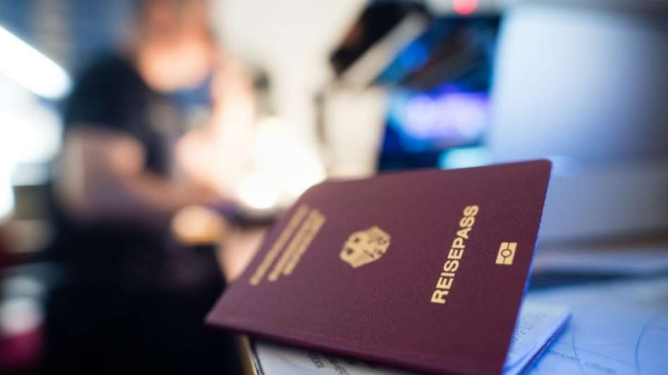 Volljährigen Dschihadisten kann künftig der deutsche Pass entzogen werden
