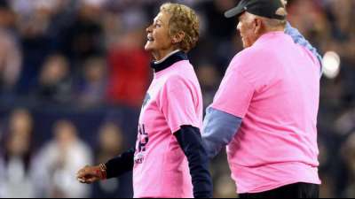 Bradys Eltern waren beide an COVID-19 erkrankt