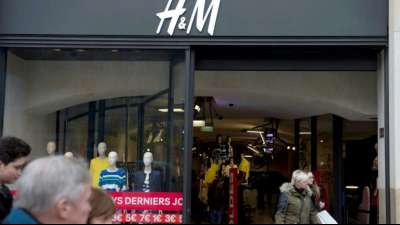 Paris: H&M schließt seine Filiale auf den Champs-Élyséees 