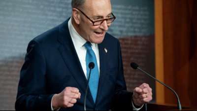 Führender US-Demokrat fordert sofortige Absetzung von Trump