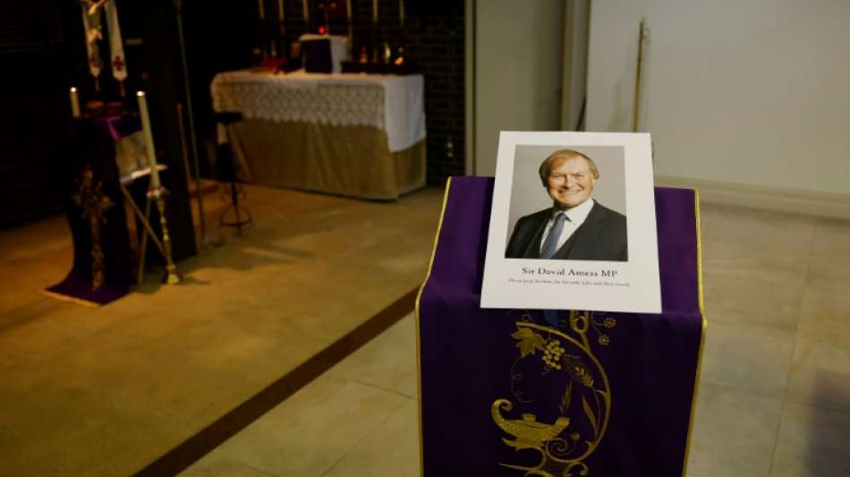 Britische Polizei stuft Angriff auf Parlamentarier als Terrorakt ein 