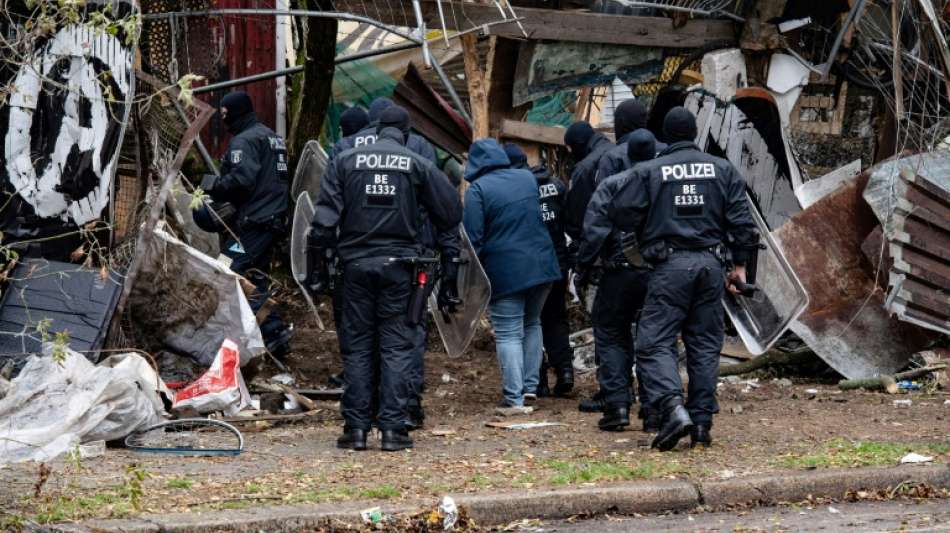 Geistlose Autonome und 76 Festnahmen bei "Köpi"-Räumung