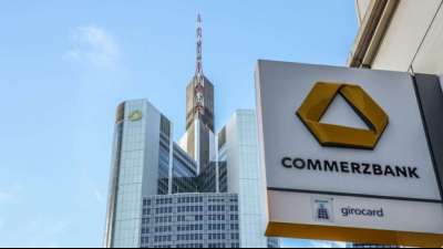 Wirtschaft: Commerzbank macht 2021 erstmals wieder Gewinn