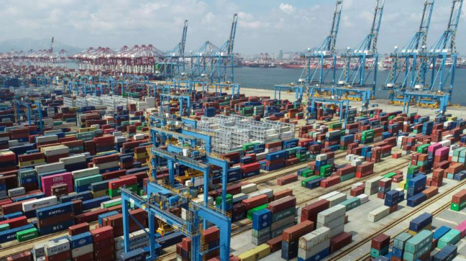 Nach Schiffskollision in chinesischem Hafen Qingdao rund 400 Tonnen &Ouml;l ausgelaufen