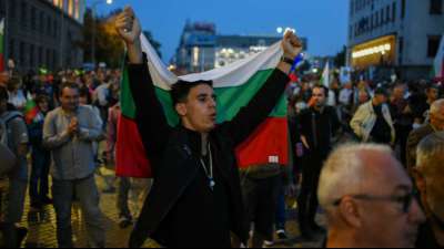 Sofia: Demonstranten fordern Rücktritt der Regierung in Bulgarien