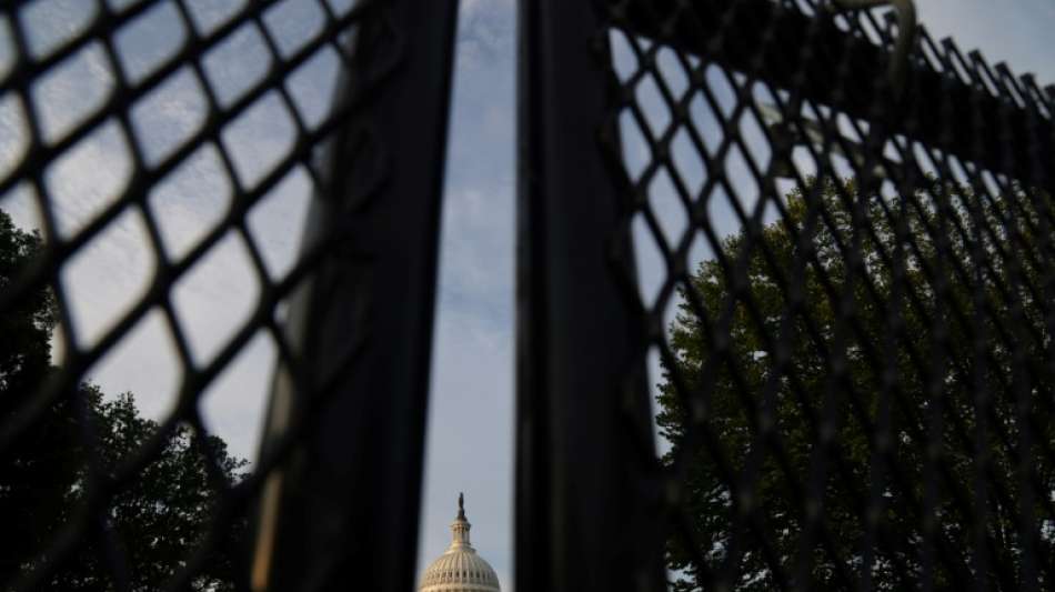 Metallabsperrungen um das US-Kapitol vor Rechten-Demonstration errichtet