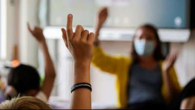 Zahlreiche Organisationen fordern Einf&uuml;hrung von Kindergrundsicherung