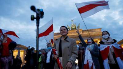 Tichanowskaja wirbt in Deutschland um Unterstützung für Proteste in Belarus