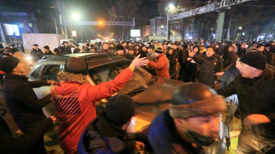 Mehr als 200 Festnahmen bei Protesten in Kasachstan