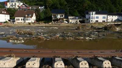 Verkehrsunternehmen sch&auml;tzen Hochwassersch&auml;den auf mindestens 2,3 Milliarden Euro