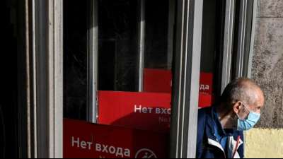 Russland meldet mit 820 F&auml;llen neuen H&ouml;chststand der t&auml;glichen Corona-Toten