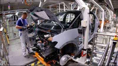Ifo-Institut: Lage der Autohersteller verbessert sich nur leicht