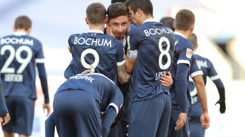 Bochum schlägt Regensburg und klettert auf Rang zwei