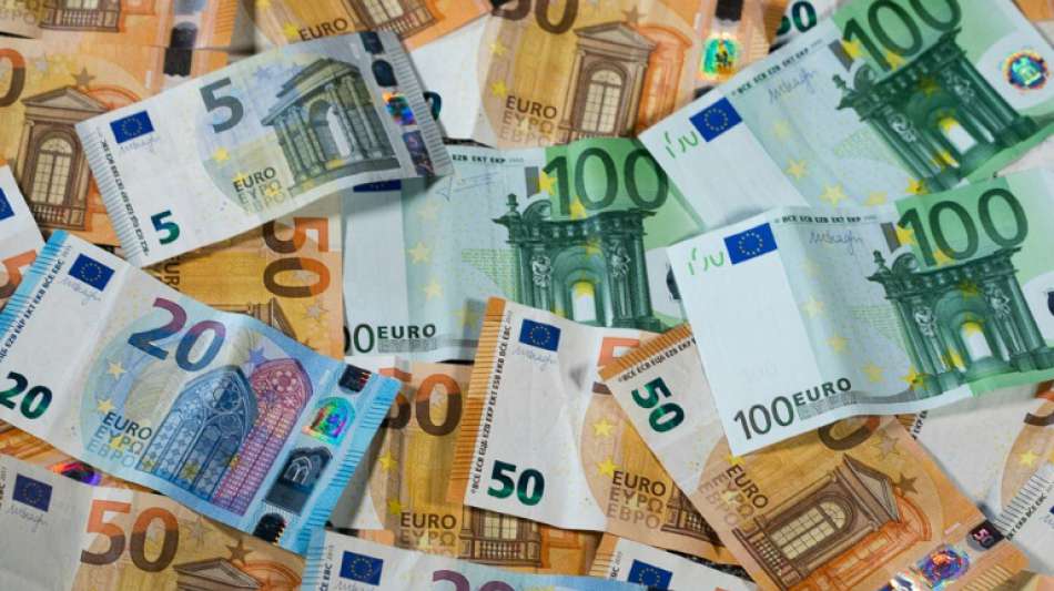 Bericht: Staat macht 2019 rund 40 Milliarden Euro Überschuss