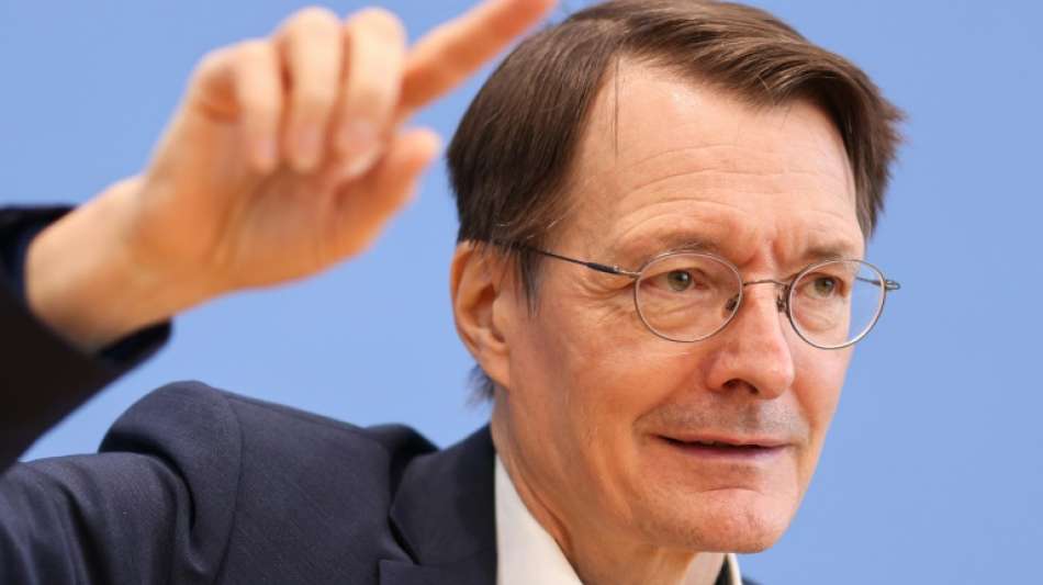 Lauterbach: Ablehnung von Eilantrag gegen Pflege-Impfpflicht setzt "richtige Priorit&auml;t"
