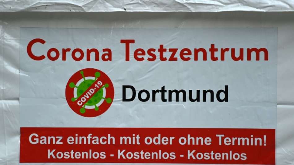 Göring-Eckardt für 2G im öffentlichen Leben und mehr Tests am Arbeitsplatz