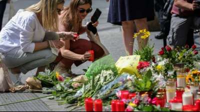 W&uuml;rzburg gedenkt mit Trauerfeier der Opfer des t&ouml;dlichen Messerangriffs 