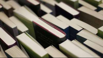 Deutscher Buchpreis f&uuml;r Antje R&aacute;vik Strubels Werk "Blaue Frau"