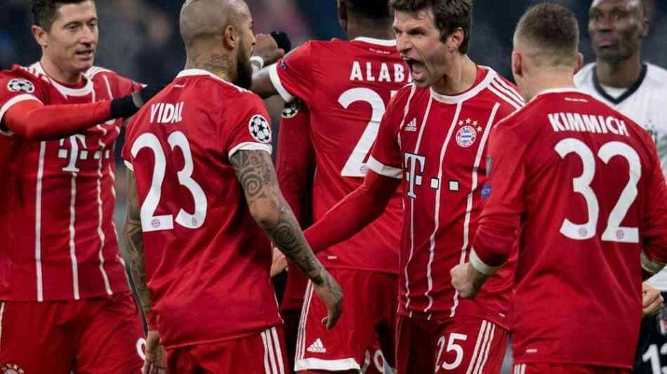 Fußball - 5:0 gegen Besiktas: Bayern dank Müller und Lewandowski