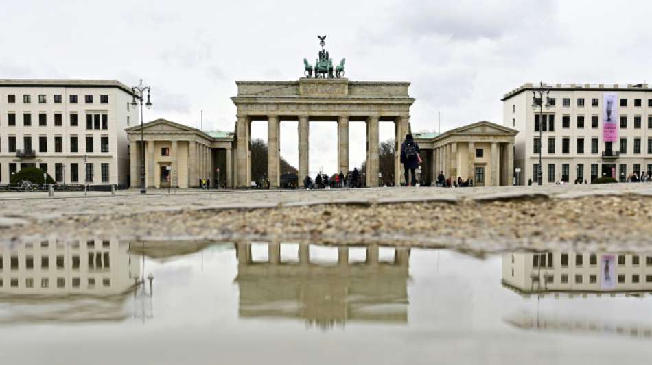 Kritik an Laschet Vorsto&szlig; f&uuml;r m&ouml;glichen "Br&uuml;cken-Lockdown"