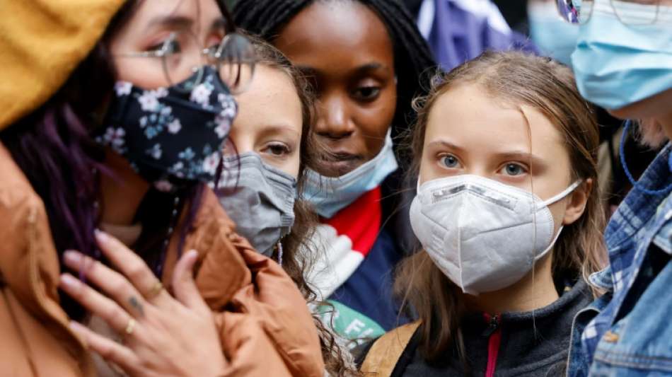 Greta Thunberg protestiert in London gegen Rolle von Banken in der Klimakrise