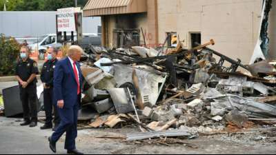 US-Präsident Trump zu umstrittenem Besuch in Stadt Kenosha