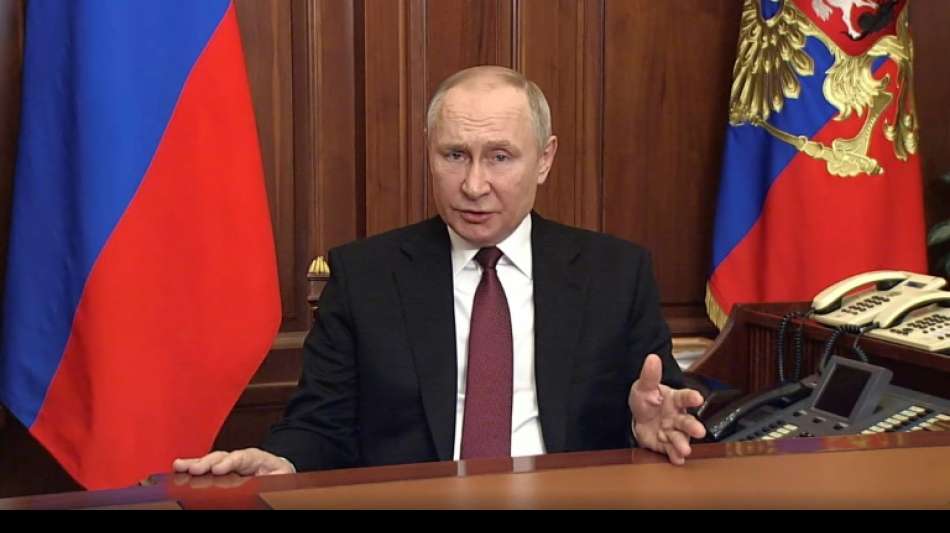 Russen-Diktator Psychopath Putin bel&uuml;gt sein Volk im Fernsehen