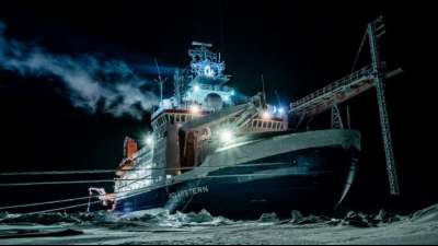 Forschungsschiff "Polarstern" erreicht den Nordpol
