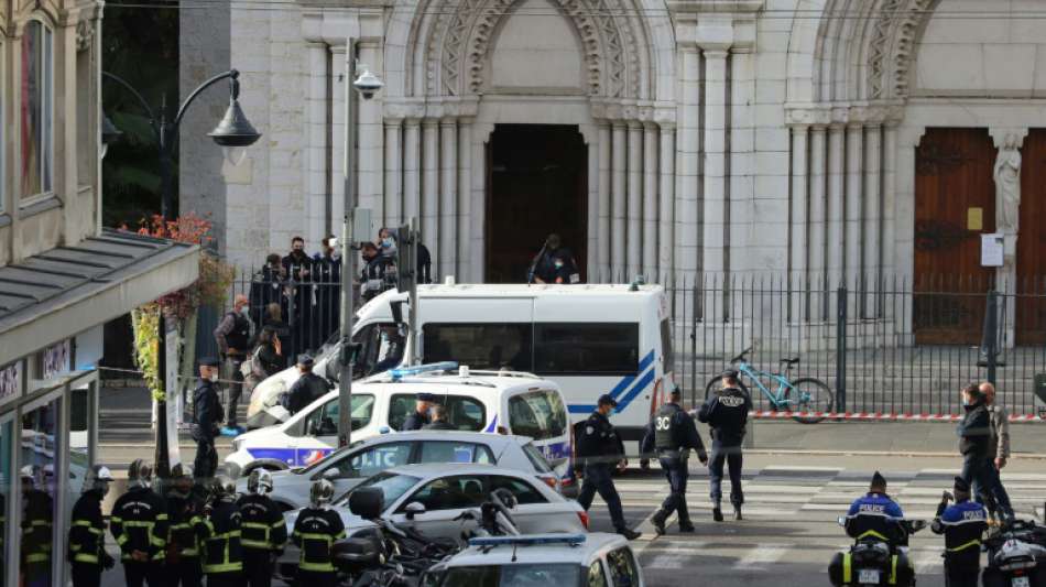 Antiterror-Staatsanwaltschaft ermittelt nach Angriff in Nizza mit drei Toten