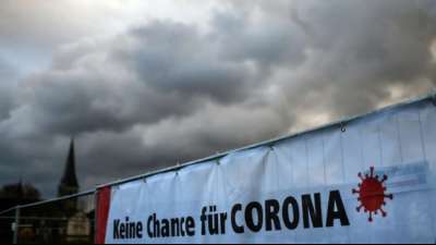 Sieben-Tage-Inzidenz sinkt nur gering auf 442,9