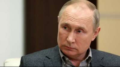 Russlands Pr&auml;sident Putin erh&auml;lt Corona-Auffrischungsimpfung