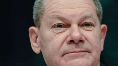 Kanzler Scholz zu Antrittsbesuch in Polen eingetroffen