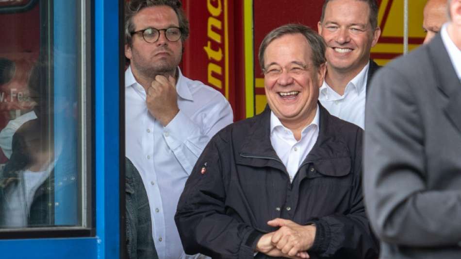 Hochwasser-Gebiet: Laschet und sein unversch&auml;mtes Lachen