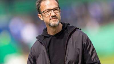 Sport-Gesch&auml;ftsf&uuml;hrer Fredi Bobic steht weiter zu Korkut