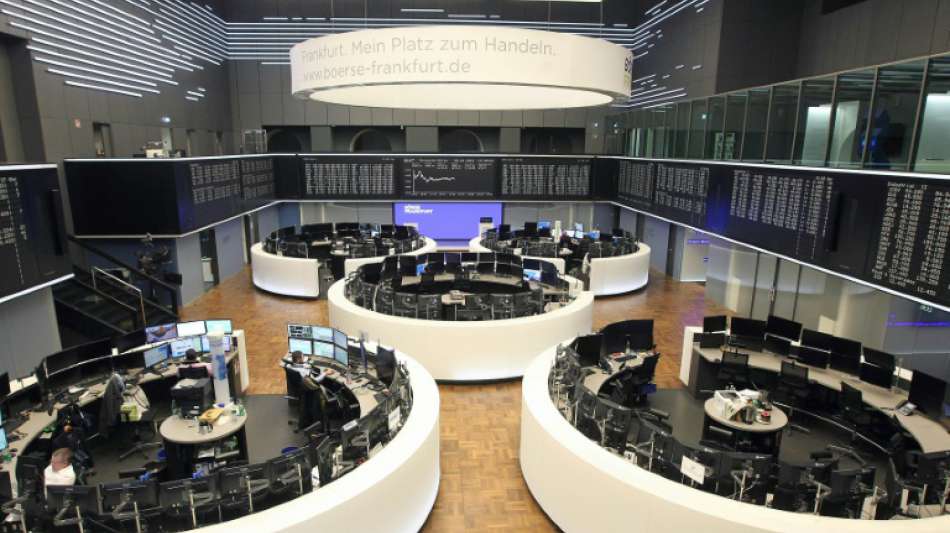 Dax steigt erstmals auf &uuml;ber 15.000 Punkte