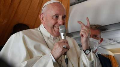 Papst kritisiert Impfverweigerer unter Kardin&auml;len 