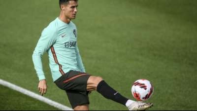 Cristiano Ronaldo und Lebensgef&auml;hrtin erwarten Zwillinge