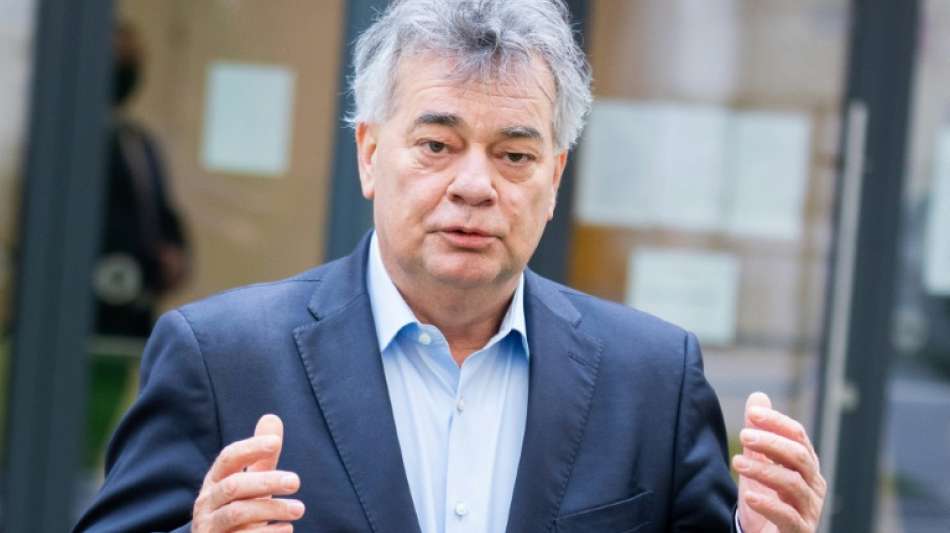 R&uuml;cktrittsforderungen gegen &Ouml;sterreichs Bundeskanzler mehren sich