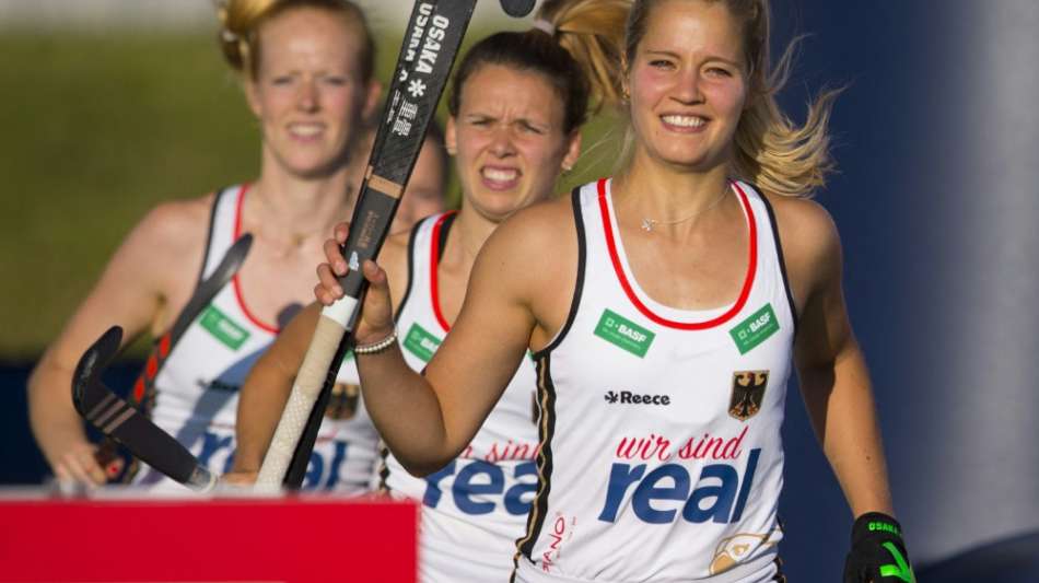 Hockey-Frauen ziehen souver&auml;n ins EM-Halbfinale ein